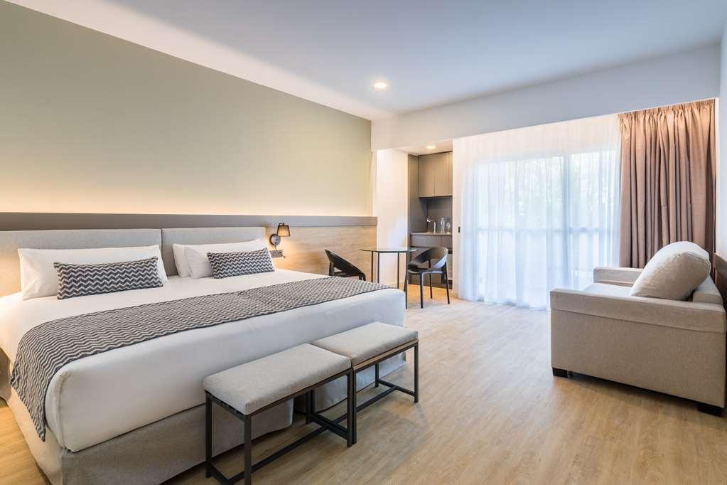 ホテル Occidental Puerto Banus サンペドロ・デ・アルカンタラ 部屋 写真