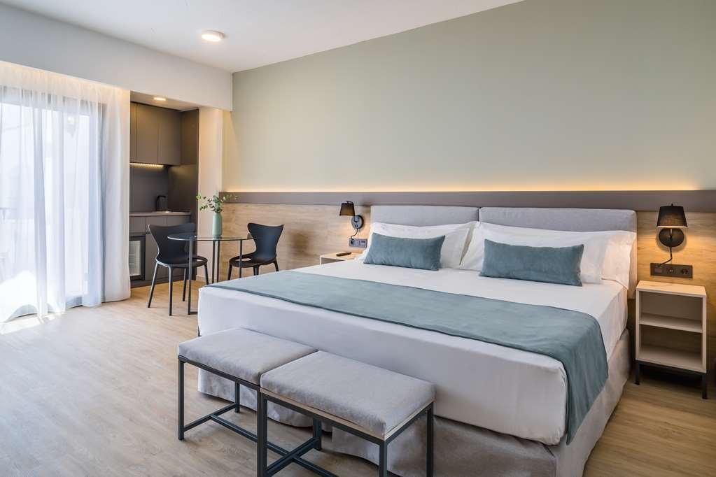 ホテル Occidental Puerto Banus サンペドロ・デ・アルカンタラ 部屋 写真