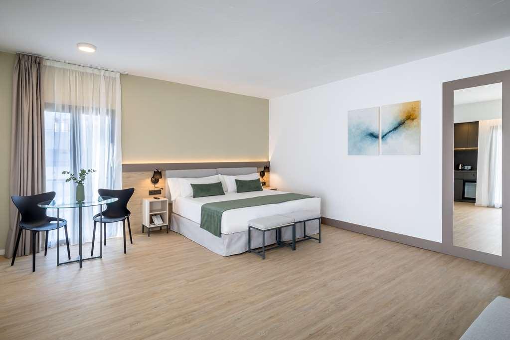 ホテル Occidental Puerto Banus サンペドロ・デ・アルカンタラ 部屋 写真