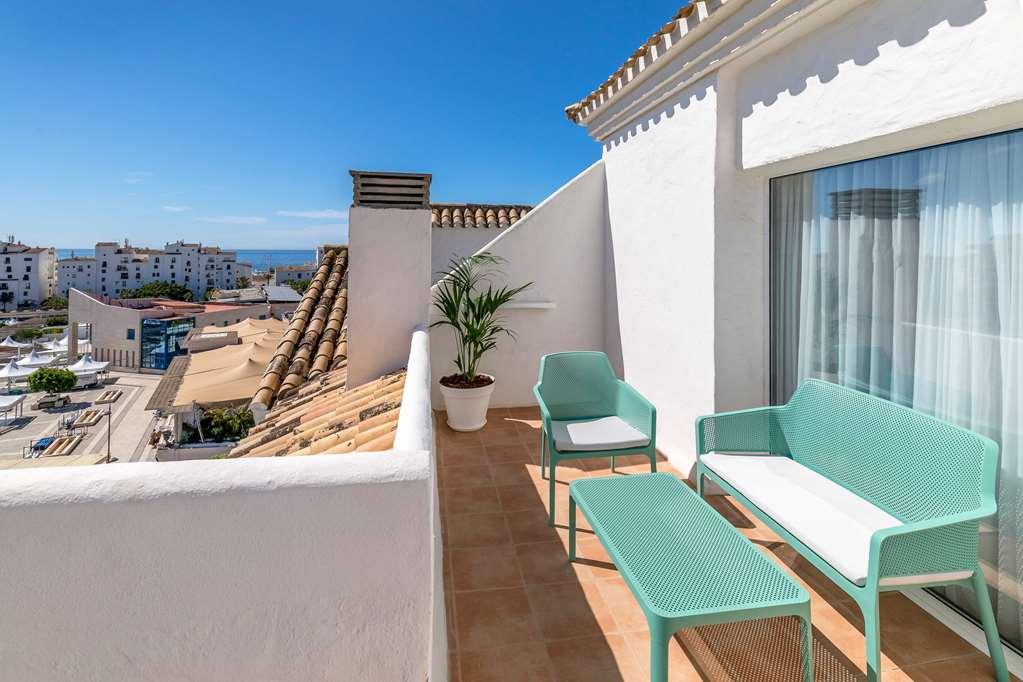 ホテル Occidental Puerto Banus サンペドロ・デ・アルカンタラ 部屋 写真