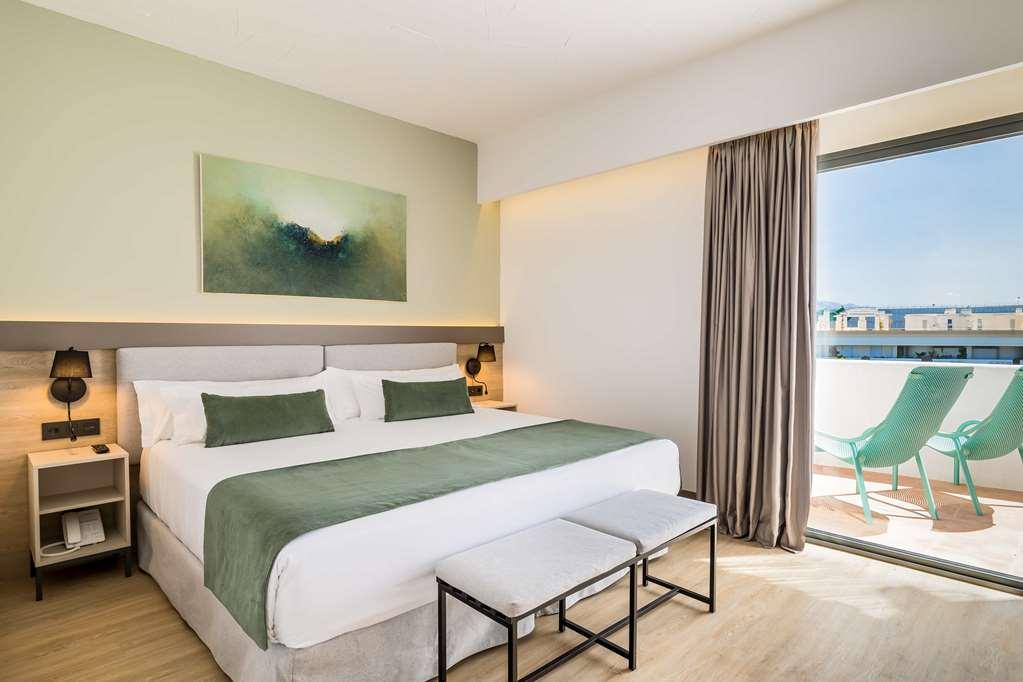 ホテル Occidental Puerto Banus サンペドロ・デ・アルカンタラ 部屋 写真