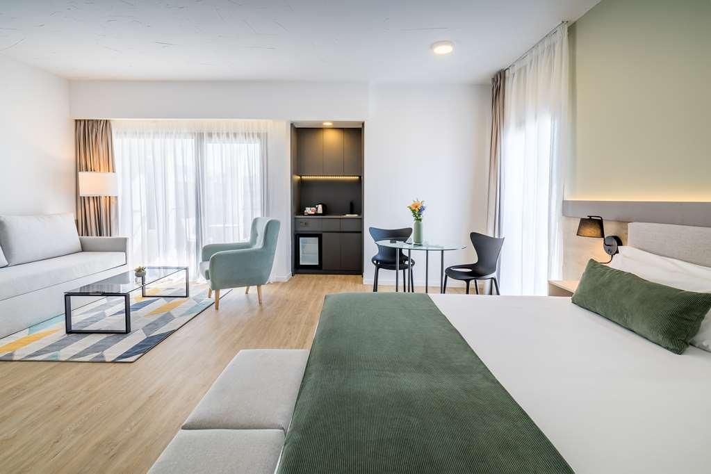 ホテル Occidental Puerto Banus サンペドロ・デ・アルカンタラ 部屋 写真